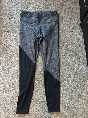 lululemon athletica Black & White Patterned High-Rise Leggings